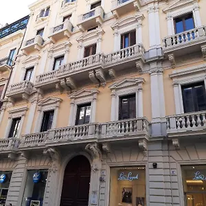 Umberto House 3*, Katania Włochy